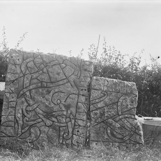 Östergötlands runinskrifter 5