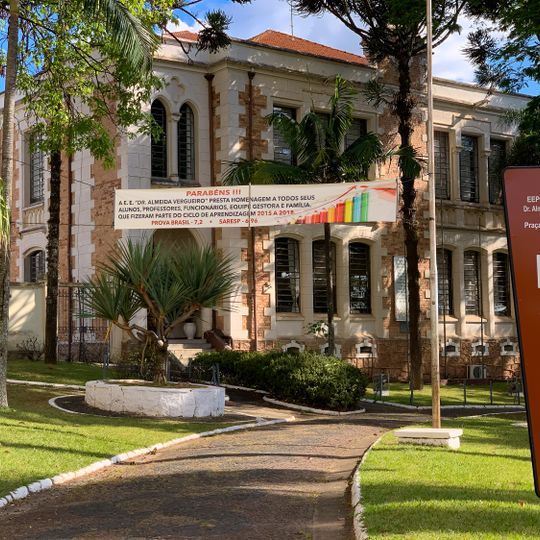 E.E.P.G. Doutor Almeida Vergueiro
