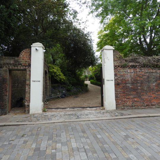 Pair Of Gatepiers 15 Metres North East Of Satis House