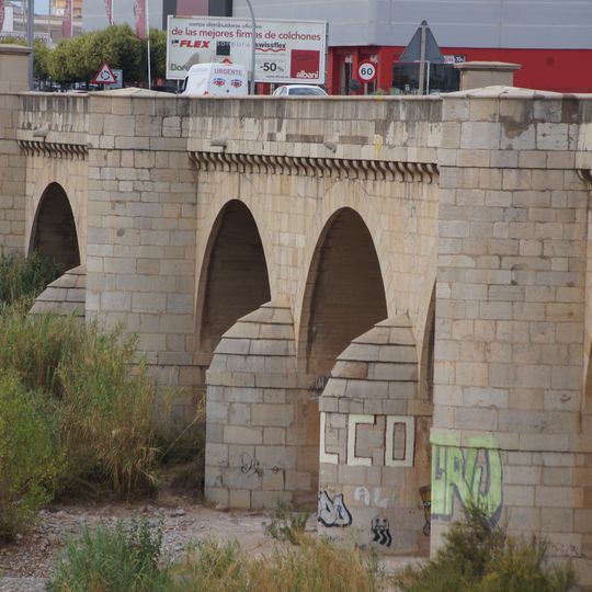 Puente Nuevo sobre el río Mijares
