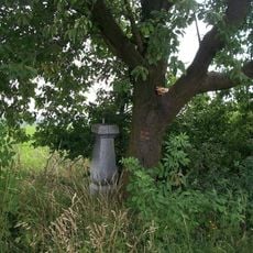 Kříž u cesty nad Puclicemi