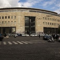 Palazzo delle Poste, Naples