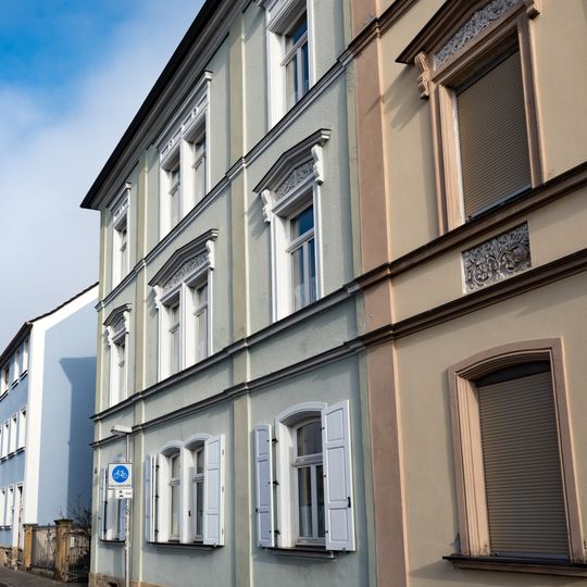 Hälfte eines Doppelhauses