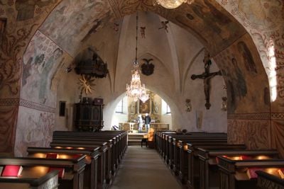 Interior 4