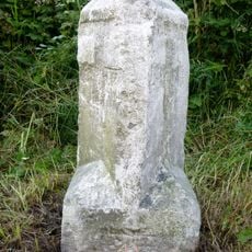 Milestone, near Carveth