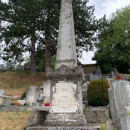 Monument sépulcral des Époux Guichard