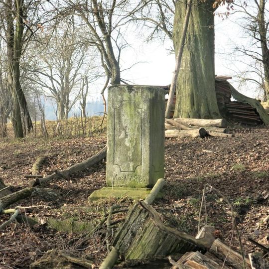 Kříž naproti domu 63 v Žibřidicích