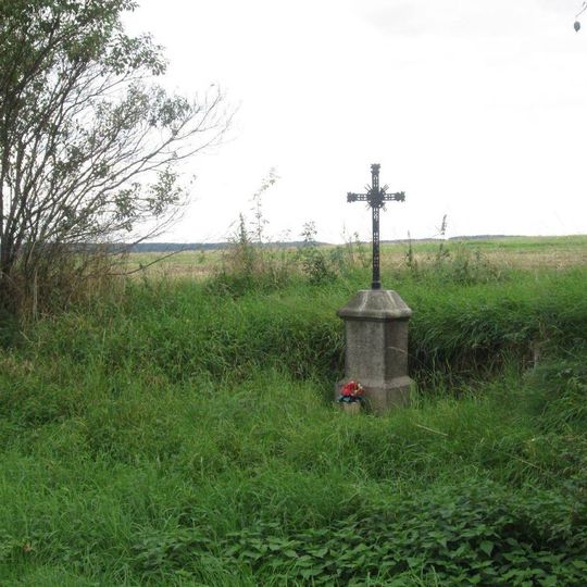 Kříž nad Stříbrem u silnice na Kladruby