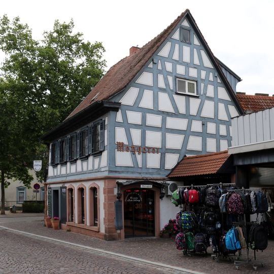 Haus Rheingaustraße 25