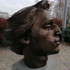Chopin's head sculpture, Palm House Gliwice