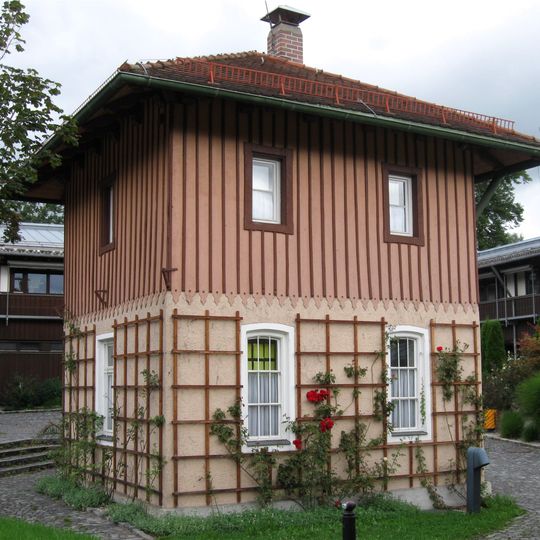 Innsbrucker Straße 1