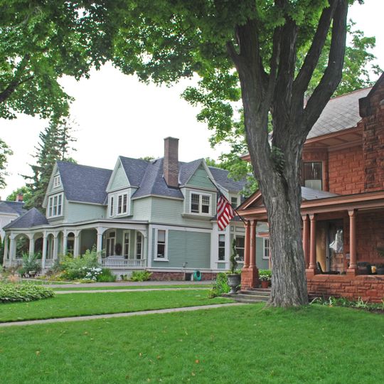 Arch and Ridge Streets Historic District