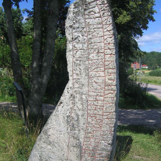 Södermanland Runic Inscription 137