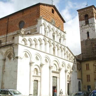 Santa Maria Forisportam, Lucca
