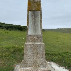 Robertson War Memorial Bequest Obelisk at Michel Dene, Crowlink