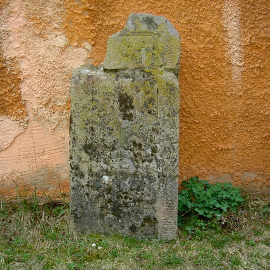 Fragmente von Grabplatten