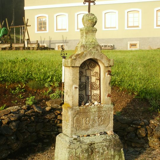 Chapel shrine in Těchoraz