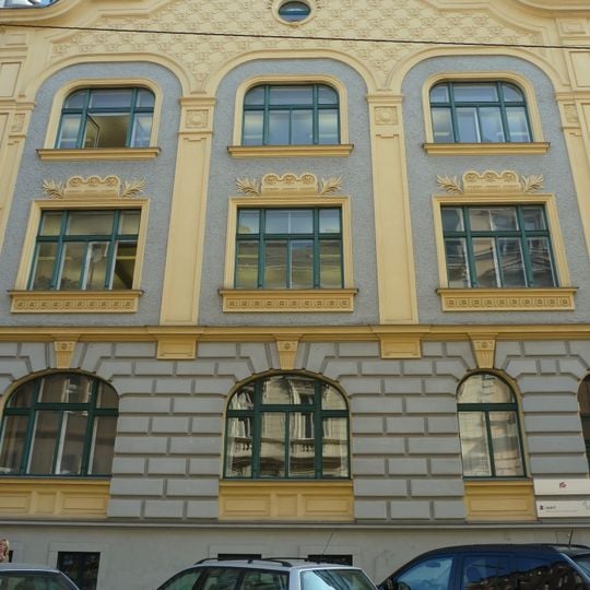 Schillerstraße 10