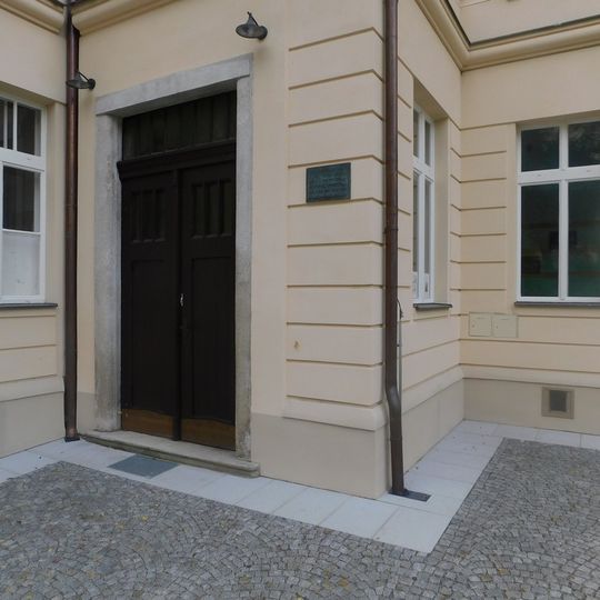 Pamětní deska připomínající sídlo Todtovy organizace v Štáflově ulici v Havlíčkově Brodě