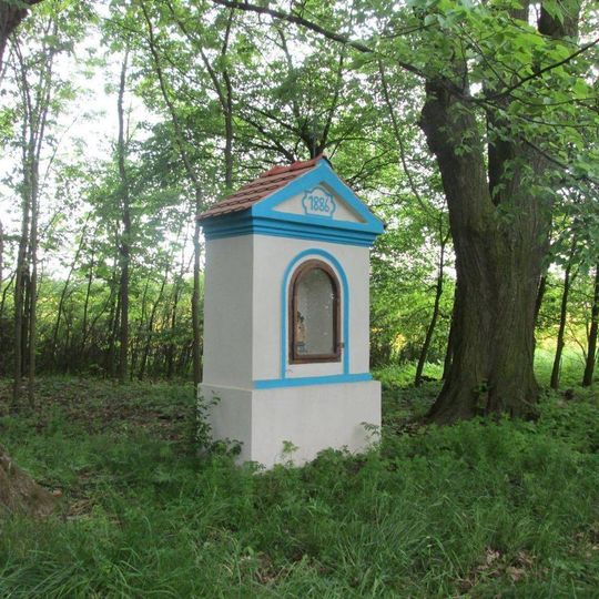 Kaplička jižně od Záluží