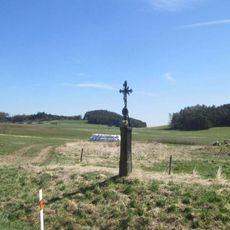 Kříž jižně od Kejnic