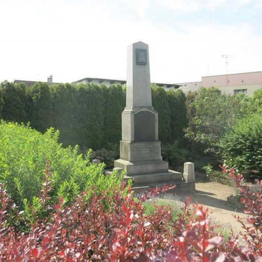 Pomník padlým v části Trenčín v Bakově nad Jizerou