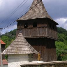 Chrám Ochrany Presvätej Bohoro, múr ohradný