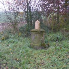 Kříž u polní cesty západně od Hřivic