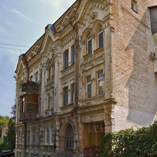 15 Malopidvalna Street
