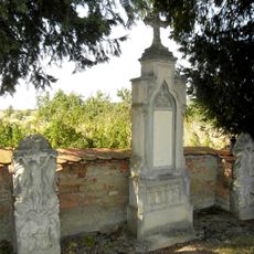 Anheim gefallene Grabdenkmale u.a. Grab Pfitzinger