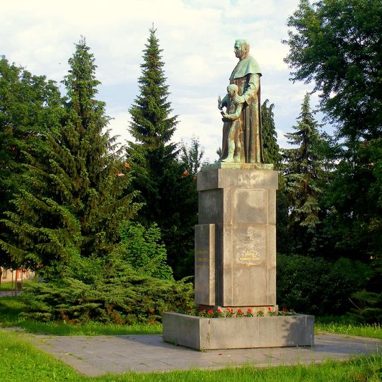 Statue of Alexander Duchnovič