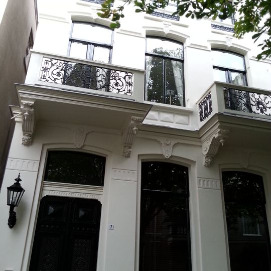 Blok van twee herenhuizen