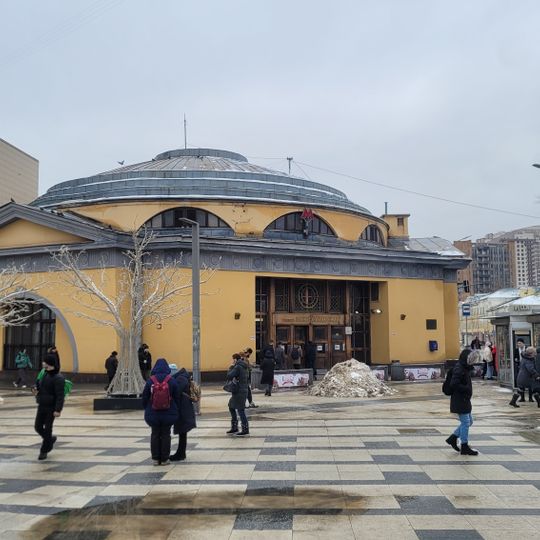 Vestibule of Elektrozavodskaya line 3