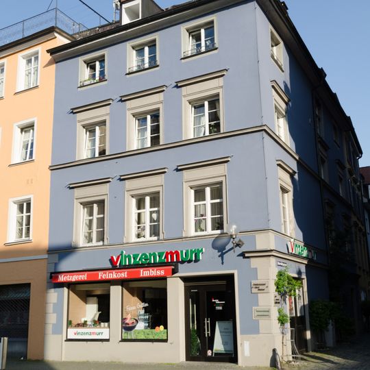 Wohn- und Geschäftshaus