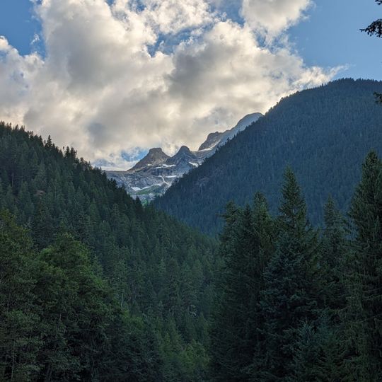 Colonial Creek Falls