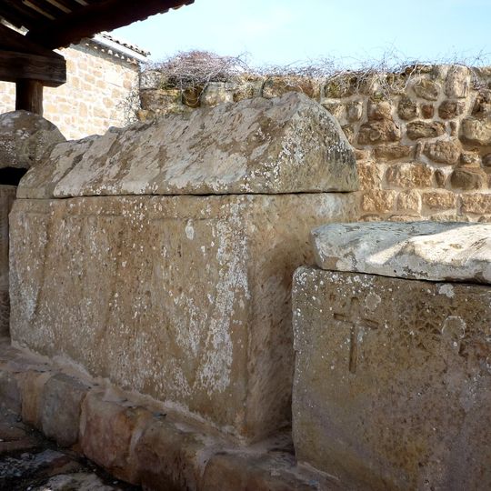Sarcòfags medievals de Claret