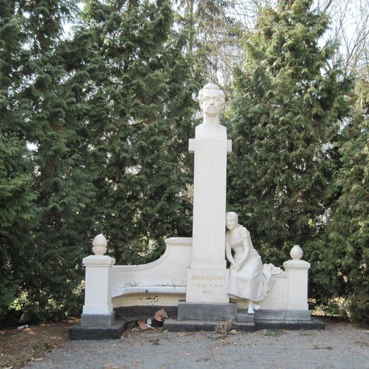 Pomnik Juliusza Słowackiego w Miłosławiu