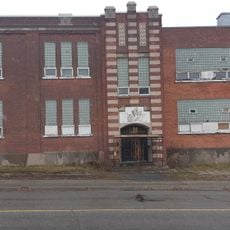 St. Louis de Gonzague School