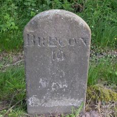 Milestone near Kestrel Inn