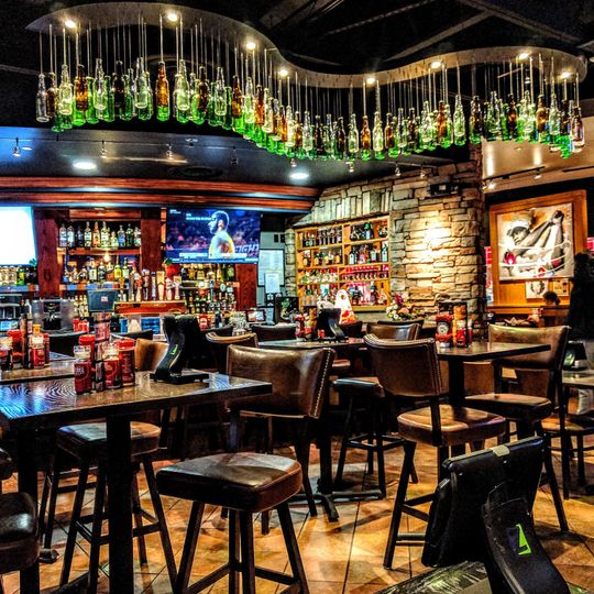 Red Robin Gourmet Burgers and Brews