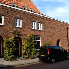 Complex Mariaplein: zevental woonhuizen