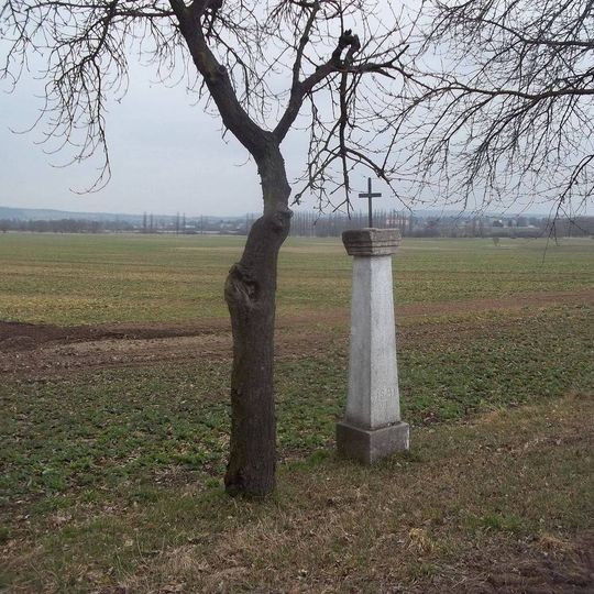 Kříž východně od Vstiše