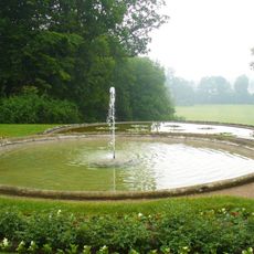 Kašna u Nového zámku v Kostelci nad Orlicí