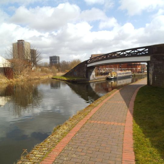 Wyrley And Essington Canal Footbridge Over West End Of Bentley Canal