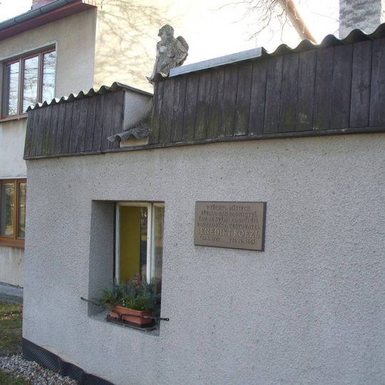 Pamětní deska Benedikta Roezla v Pátku