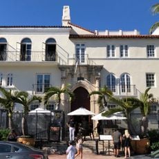 Casa Casuarina