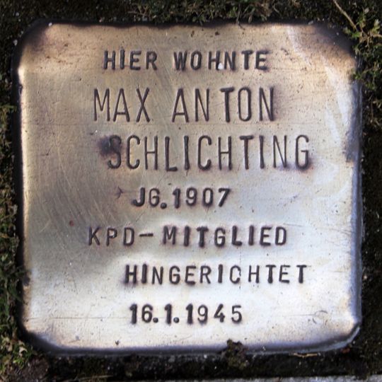 Stolperstein en memoria de Max Anton Schlichting