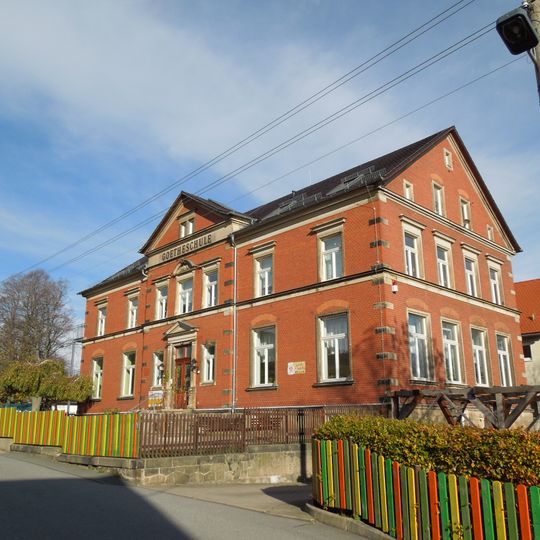 Herrenwalder Straße 1; 2