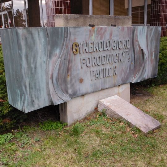 Sign of the Gynaecology pavilion in Bulovka Hospital