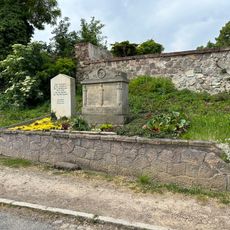 Kriegerdenkmal für die Gefallenen des 1. Weltkrieges Gnandsteiner Hauptstraße 1 (neben)